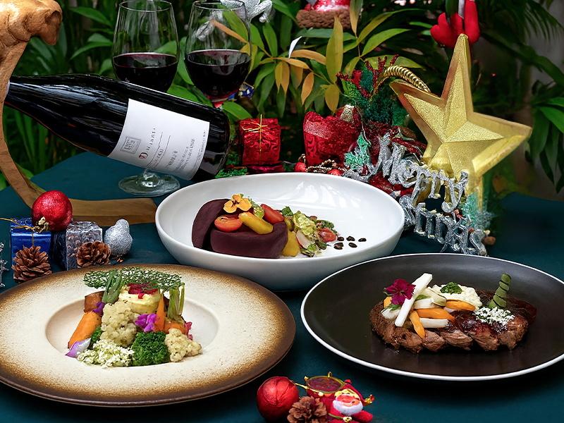 A MAGICAL CHRISTMAS EVE DINNER
