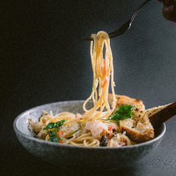 Spaghetti-Seafood-Aglio-Olio